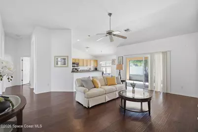 5637 Autumn Chase Circle, Sanford, FL 32771 - Photo 7