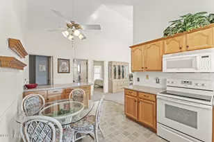 2303 Early Dawn Cir, Melbourne, FL 32935 - Photo 7