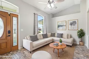 283 Umber St NW, Palm Bay, FL 32907 - Photo 9