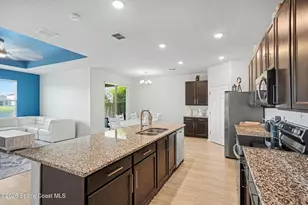 947 Corbin Cir SW, Palm Bay, FL 32908 - Photo 7