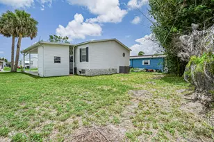 818 Thrush Cir, Barefoot Bay, FL 32976 - Photo 5