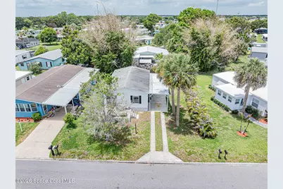 818 Thrush Circle, Barefoot Bay, FL 32976 - Photo 7