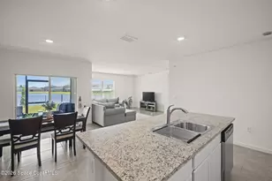 1036 Dugan CIR SE, Palm Bay, FL 32909 - Photo 5