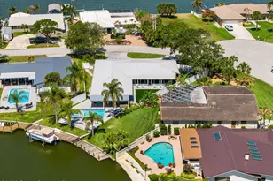427 Brightwaters Dr, Cocoa Beach, FL 32931 - Photo 47