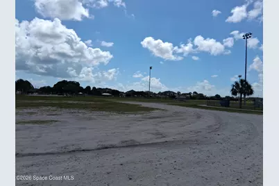 303 Princeton Avenue, Melbourne, FL 32901 - Photo 13
