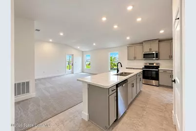 1097 Soleway Avenue NW, Palm Bay, FL 32907 - Photo 3