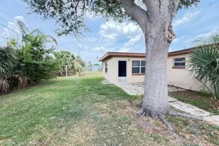 426 Oakridge Ave, Cocoa, FL 32927 - Photo 13