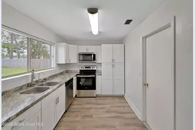 400 Calabria Avenue SE, Palm Bay, FL 32909 - Photo 13