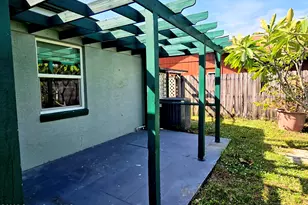 484 Poinciana Dr, Melbourne, FL 32935 - Photo 21