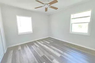 484 Poinciana Dr, Melbourne, FL 32935 - Photo 13