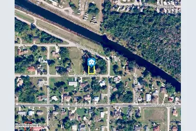 1706 Avienda Avenue, Fort Pierce, FL 34946 - Photo 7