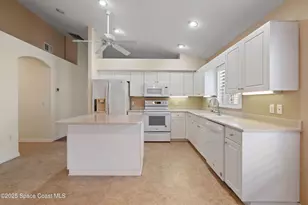 741 Indian Oaks Dr, Melbourne, FL 32901 - Photo 3