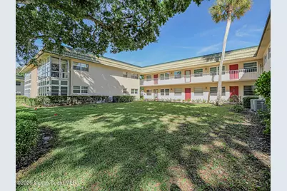 3 Vista Gardens Trail #203, Vero Beach, FL 32962 - Photo 3