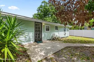 329 Pineda St, Cocoa, FL 32922 - Photo 7