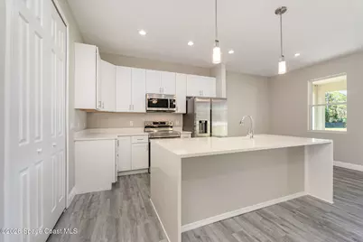 210 Sarah Road SW, Palm Bay, FL 32908 - Photo 5