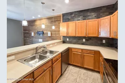 1015 Venetian Drive #104, Melbourne, FL 32904 - Photo 11