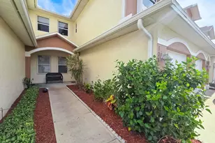 1015 Venetian Dr, Melbourne, FL 32904 - Photo 37
