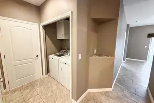 1015 Venetian Dr, Melbourne, FL 32904 - Photo 25