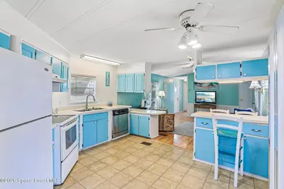513 S Egret Circle, Barefoot Bay, FL 32976 - Photo 5
