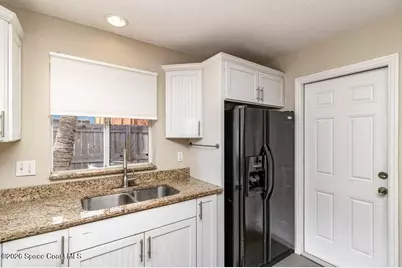239 Glenwood Avenue, Satellite Beach, FL 32937 - Photo 9