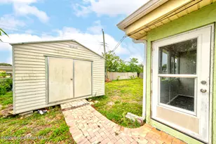 1267 Circlewood Dr, Melbourne, FL 32935 - Photo 35