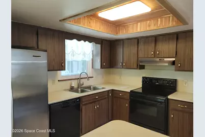 726 Diplomat Avenue SE, Palm Bay, FL 32909 - Photo 3
