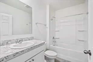925 Dugan CIR SE, Palm Bay, FL 32909 - Photo 13