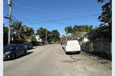 1772 NW 19th Street, Miami, FL 33125 - Photo 5