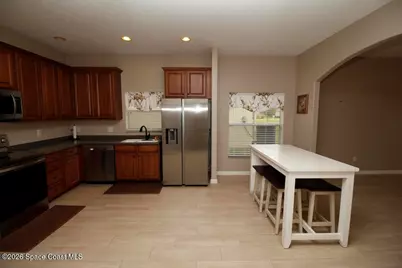 348 Wishing Well Circle SW, Palm Bay, FL 32908 - Photo 5