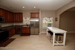 348 Wishing Well Cir SW, Palm Bay, FL 32908 - Photo 5