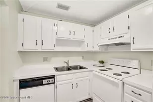 16 Vista Palm Ln, Vero Beach, FL 32962 - Photo 13