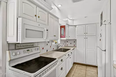 1102 Hyde Park Lane, Melbourne, FL 32935 - Photo 7