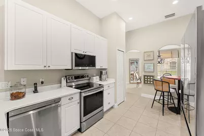 109 Brandy Creek Circle SE, Palm Bay, FL 32909 - Photo 11