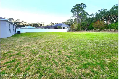 988 Corbin Circle SW, Palm Bay, FL 32908 - Photo 5