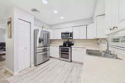 838 Cynthia Street SE, Palm Bay, FL 32909 - Photo 7