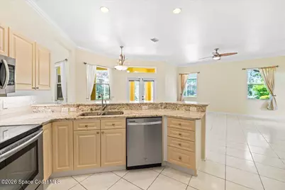 129 Island View Drive, Satellite Beach, FL 32937 - Photo 13