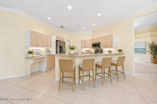 129 Island View Dr, Satellite Beach, FL 32937 - Photo 11