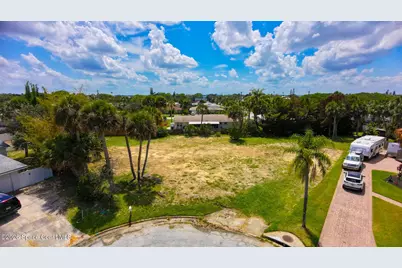 320 Palm Court, Indialantic, FL 32903 - Photo 3