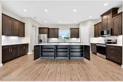 766 Starland Street SE, Palm Bay, FL 32909 - Photo 11