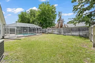 3320 Lakeview Cir, Melbourne, FL 32934 - Photo 31