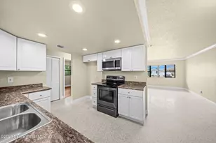 210 Park Ave, Satellite Beach, FL 32937 - Photo 9