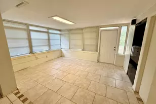 105 Primrose Ln, Melbourne, FL 32901 - Photo 9
