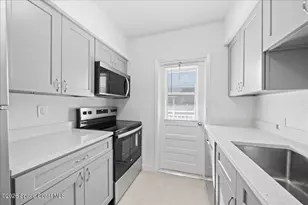 154 Crescent Beach Dr, Cocoa Beach, FL 32931 - Photo 7