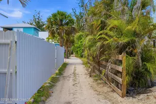 42 Vip Is, Grant-Valkaria, FL 32949 - Photo 37