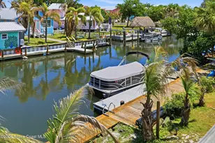 42 Vip Is, Grant-Valkaria, FL 32949 - Photo 31