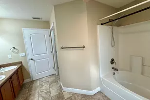 6044 Serene Pl, Melbourne, FL 32904 - Photo 7