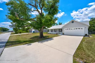 1214 Giralda Cir NW, Palm Bay, FL 32907 - Photo 3