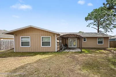 1070 Lee Avenue NW, Melbourne, FL 32907 - Photo 23