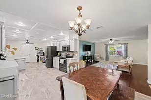 1070 Lee Ave NW, Melbourne, FL 32907 - Photo 7