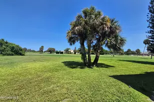 2801 Sand Trap Ln, Melbourne, FL 32935 - Photo 13